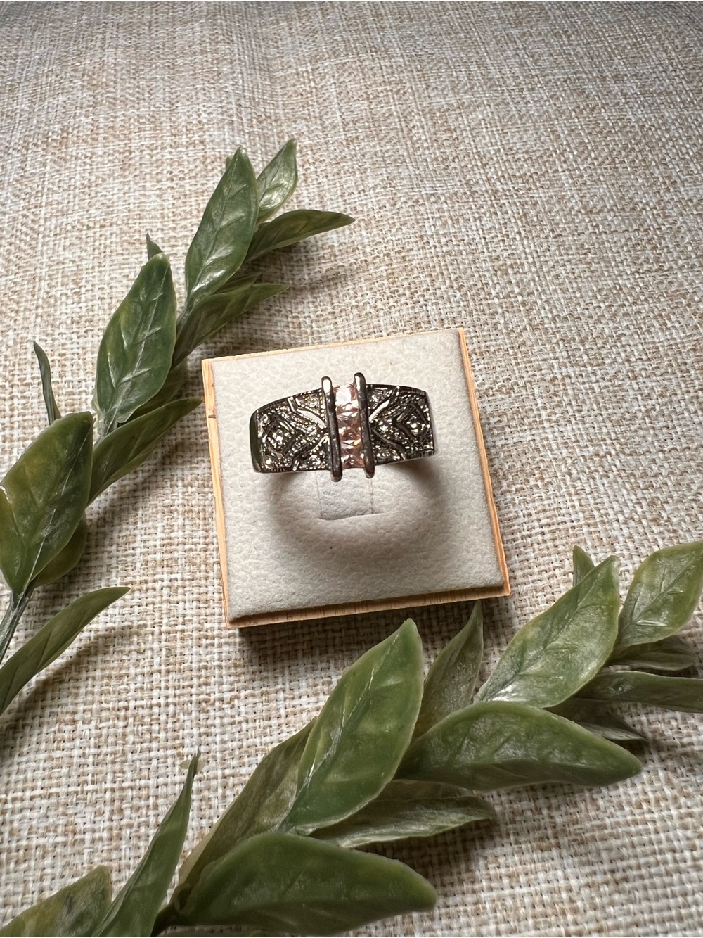 SZ 9 | Vintage Silver Feminine Chunky Crystal Ring with Pink Rhinestones